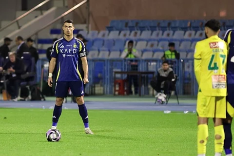 بمشاركة شريف في الدقيقة 90.. رونالدو يعيد النصر إلى طريق الانتصارات أمام الخليج